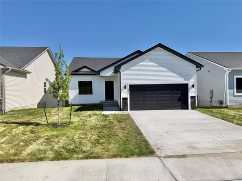 5045 Synergy St, Van Meter, IA 50261