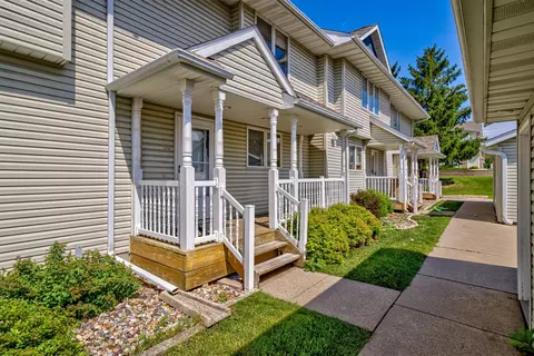 4714 Todd Dr, Ames, IA 50014