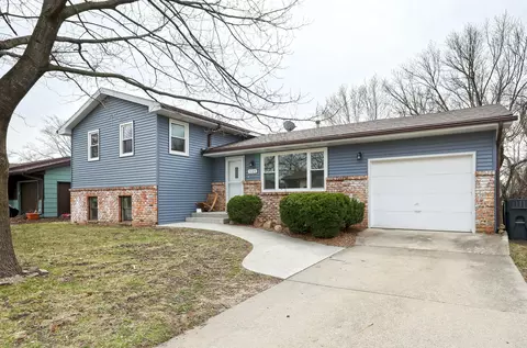 5124 Schubert St, Ames, IA 50014