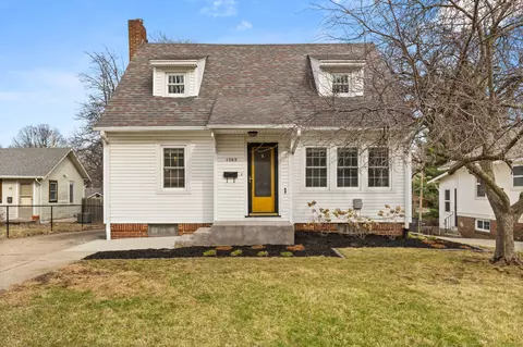 1505 43rd St, Des Moines, IA 50311