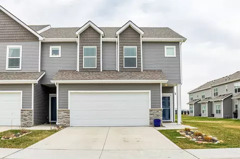 1128 NW 33rd Ln, Ankeny, IA 50023