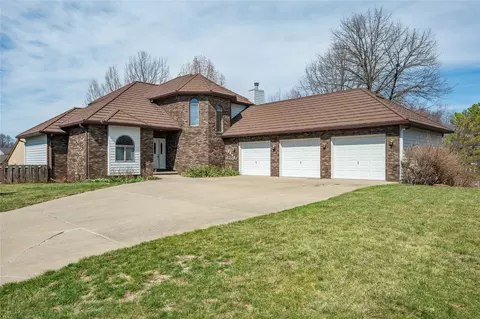 4514 47th St, Des Moines, IA 50310