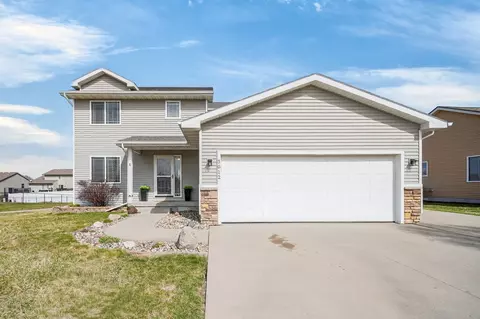 5012 NW 4th St, Ankeny, IA 50023