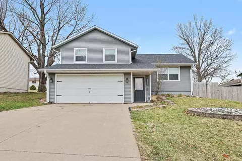 1312 N Prairie St, Pella, IA 50219