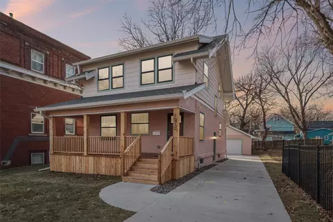 1010 24th St, Des Moines, IA 50311