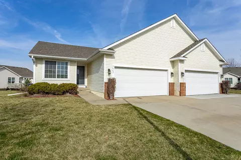 773 SE Willow Brook Ct, Waukee, IA 50263
