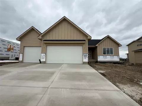 3800 Fieldstone Dr, Waukee, IA 50263