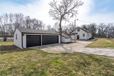 4645 Beaver Ave, Des Moines, IA 50310