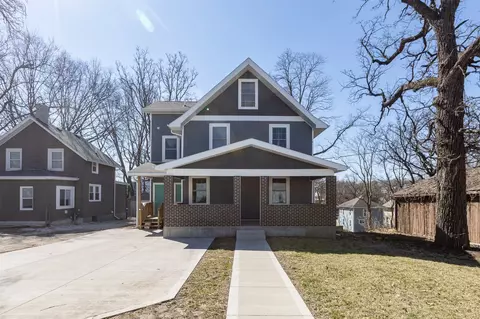 2406 Woodland Ave, Des Moines, IA 50312