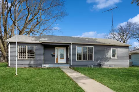 415 College Hill Ave, Oskaloosa, IA 52577