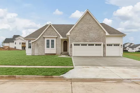 2001 Bluebell Dr, Norwalk, IA 50211