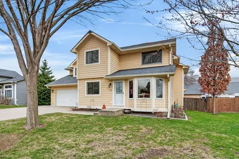 313 SW Kennybrook Dr, Grimes, IA 50111