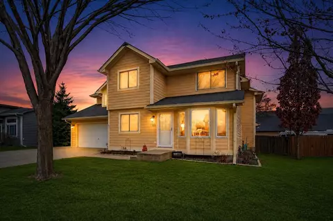 313 SW Kennybrook Dr, Grimes, IA 50111