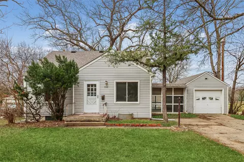 1122 59th St, Des Moines, IA 50311