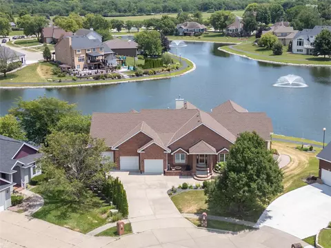 809 NE Vail Ct, Ankeny, IA 50021