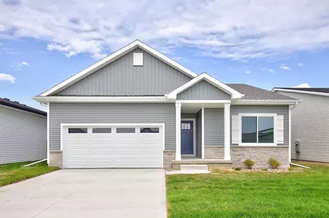 1029 NW Yorktown Dr, Waukee, IA 50263