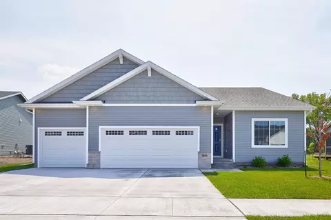 9846 Watermeadow Cir, Johnston, IA 50131