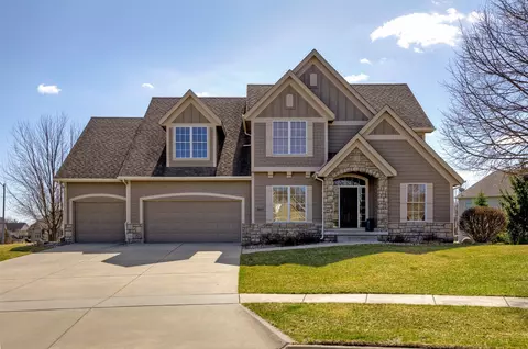 3917 SW Camden Cir, Ankeny, IA 50023
