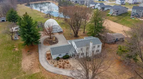 6185 NE Rising Sun Dr, Pleasant Hill, IA 50327
