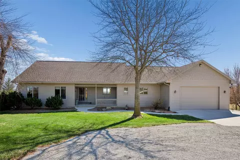 2869 Saint Charles Rd, Saint Charles, IA 50240