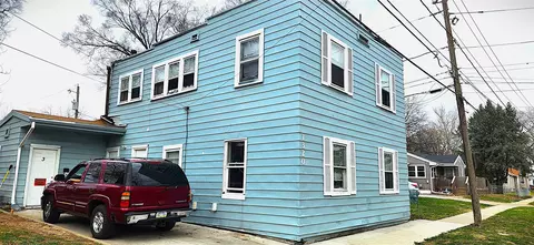 1320 E 25th St, Des Moines, IA 50317