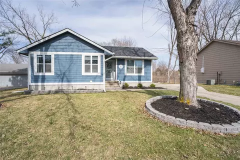 517 NW Scott St, Ankeny, IA 50023