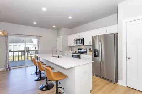 626 NE Hunter Dr, Ankeny, IA 50021