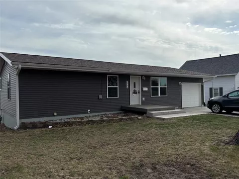 1206 W Adair St, Creston, IA 50801