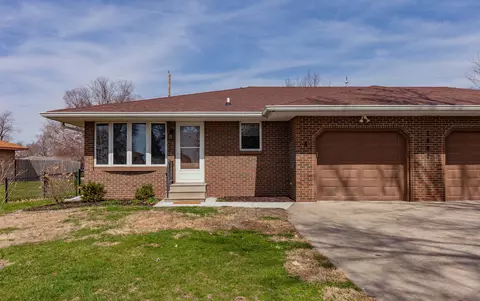 1802 State St #A, Granger, IA 50109