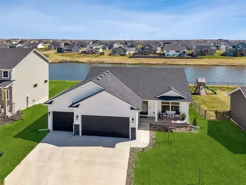 2501 NW Greenwood St, Ankeny, IA 50023