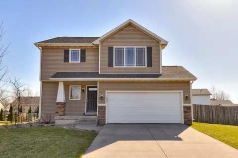 795 SE Westgate Dr, Waukee, IA 50263