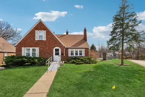 1244 Edgemont St, Des Moines, IA 50315