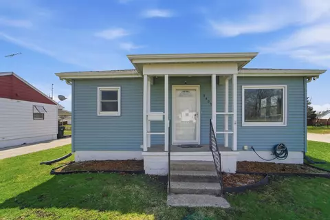 2409 Mckinley St, Perry, IA 50220