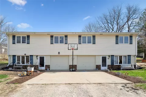 762 Peniel St, University Park, IA 52595
