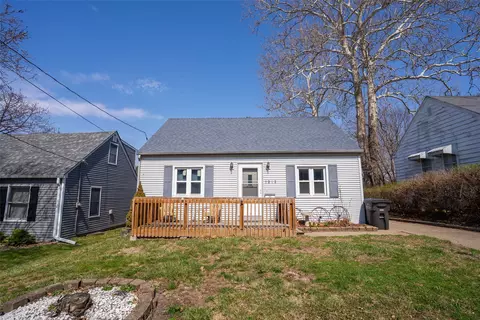 1213 Broad St, Des Moines, IA 50315