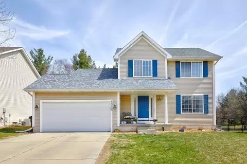 1018 S 50th Pl, West Des Moines, IA 50265
