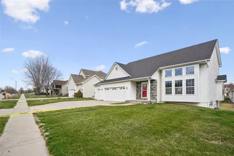 3213 SW Coves Dr, Ankeny, IA 50023