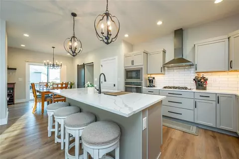 202 SW Prairie Trail Pkwy, Ankeny, IA 50023