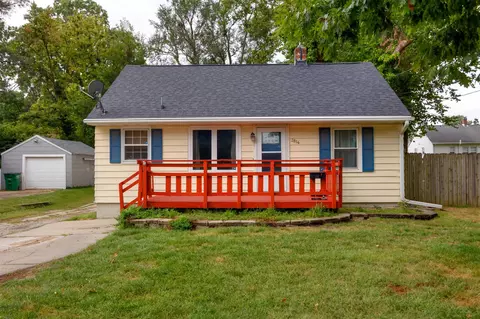 3814 67th St, Urbandale, IA 50322