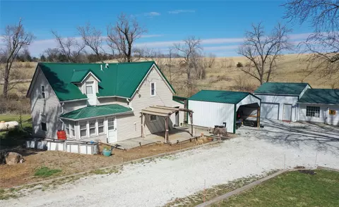 57846 150th Ave, Lacona, IA 50139
