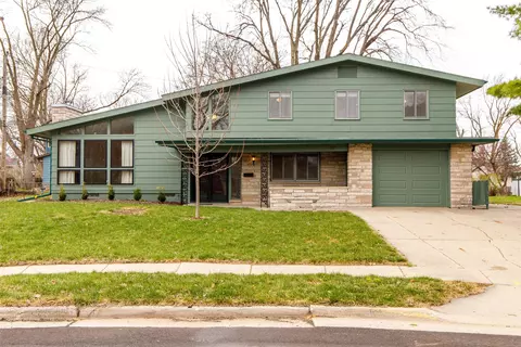 107 Hunziker Cir, Ames, IA 50010