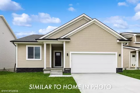 5688 Brookview Ave, Des Moines, IA 50317