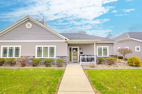 312 E 4th St N, Newton, IA 50208