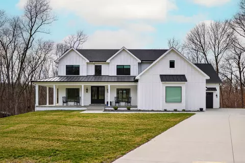35715 River Woods Dr, Booneville, IA 50038