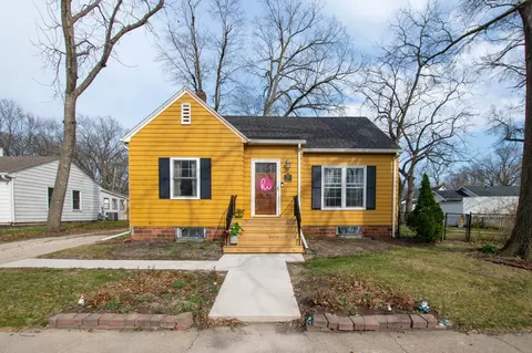 1204 N C St, Indianola, IA 50125