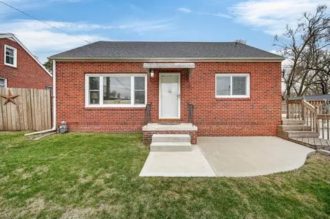 2500 Watrous Ave, Des Moines, IA 50321