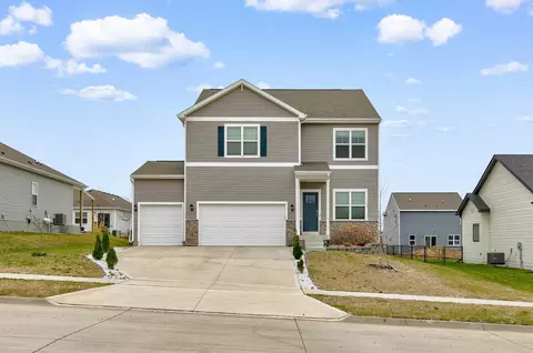 3890 Fieldstone Dr, Waukee, IA 50263
