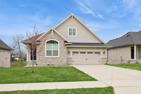 14319 Holcomb Ave, Urbandale, IA 50323