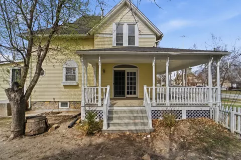 524 N 3rd St, Marshalltown, IA 50158
