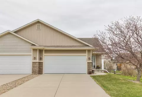 823 NE Cherry Plum Dr, Ankeny, IA 50021